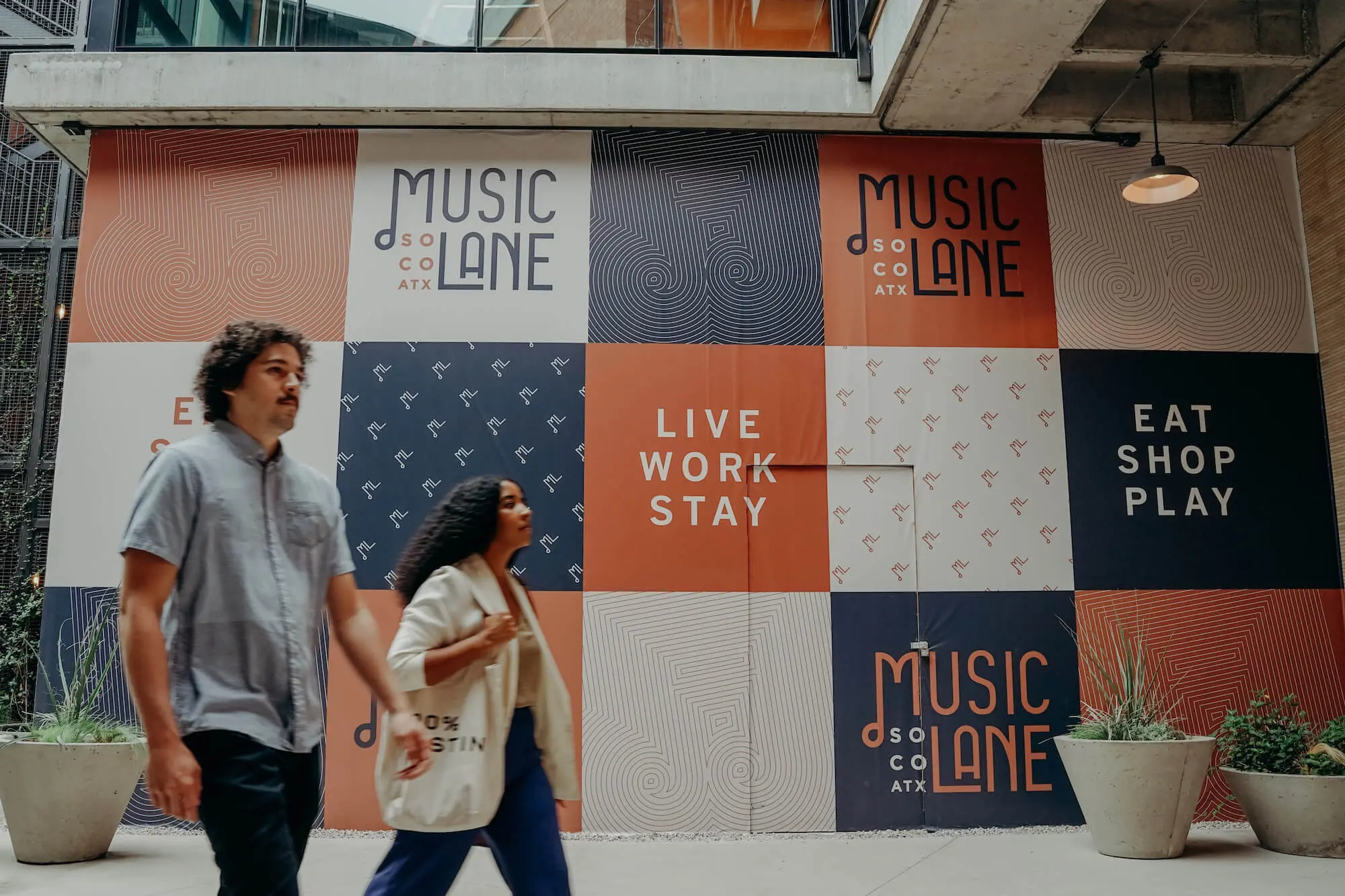 Music Lane development shoppers